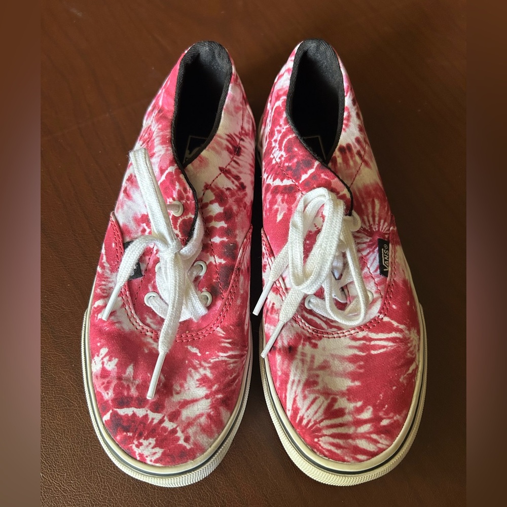 Vans Women Off The Wall Pink Tie Dye Low Top Lace Up Skate Sneaker